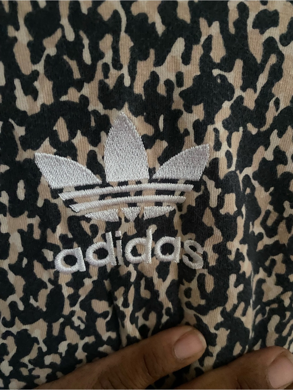 adidas Leopard-Print workout Set- Side Stripes - Picture 8 of 8